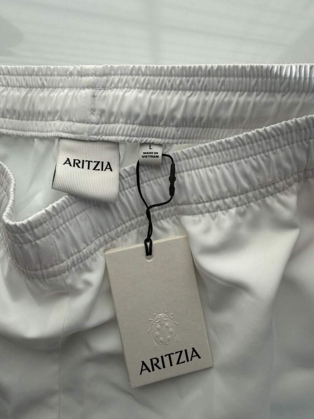 Aritzia Medallion Mini Shorts White Multi Large